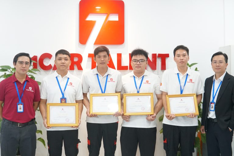 Khóa T01 chính thức tốt nghiệp - Thế hệ kỹ thuật viên Detailing đầu tiên của 1CAR TALENT ra nghề Khóa T01 chính thức tốt nghiệp – Thế hệ kỹ thuật viên Detailing đầu tiên của 1CAR TALENT ra nghề